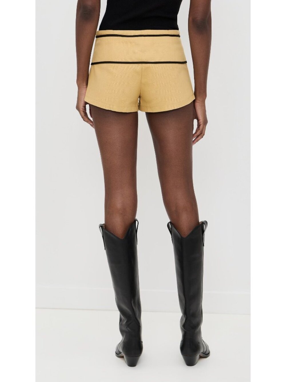 LIONESS Soho Short in Latte Small Womens - Picture 13 of 14